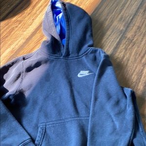 Nike hoodie boys small